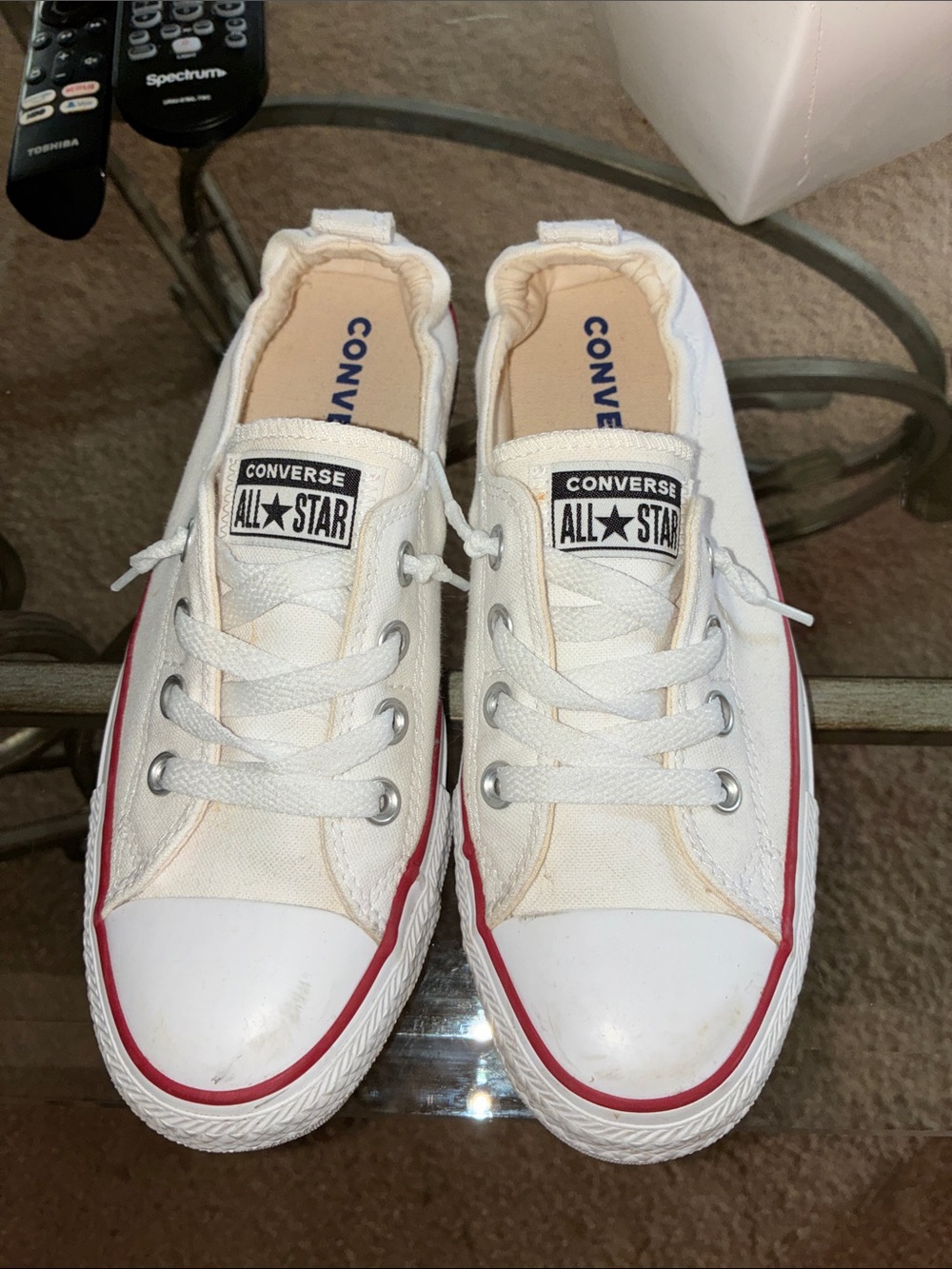 Converse women Low-Top Canvas Sneakers in White with Red Trim